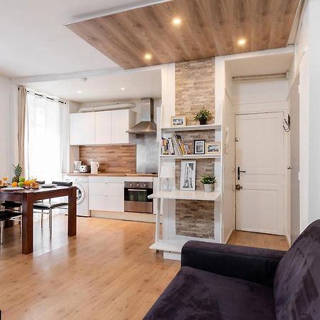 Rue Cler - Eiffel Tower City Apartment Parigi Esterno foto