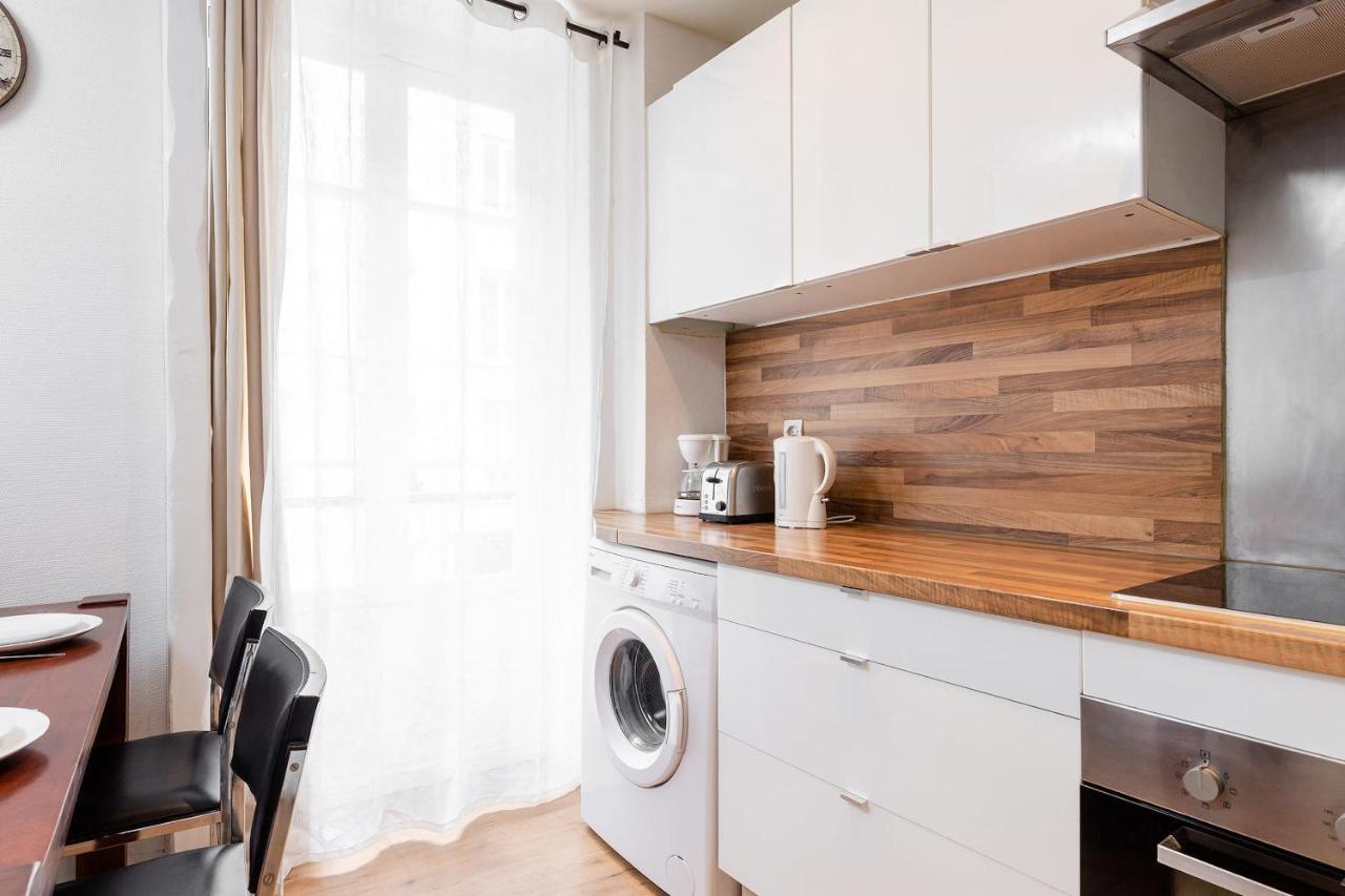 Rue Cler - Eiffel Tower City Apartment Parigi Esterno foto